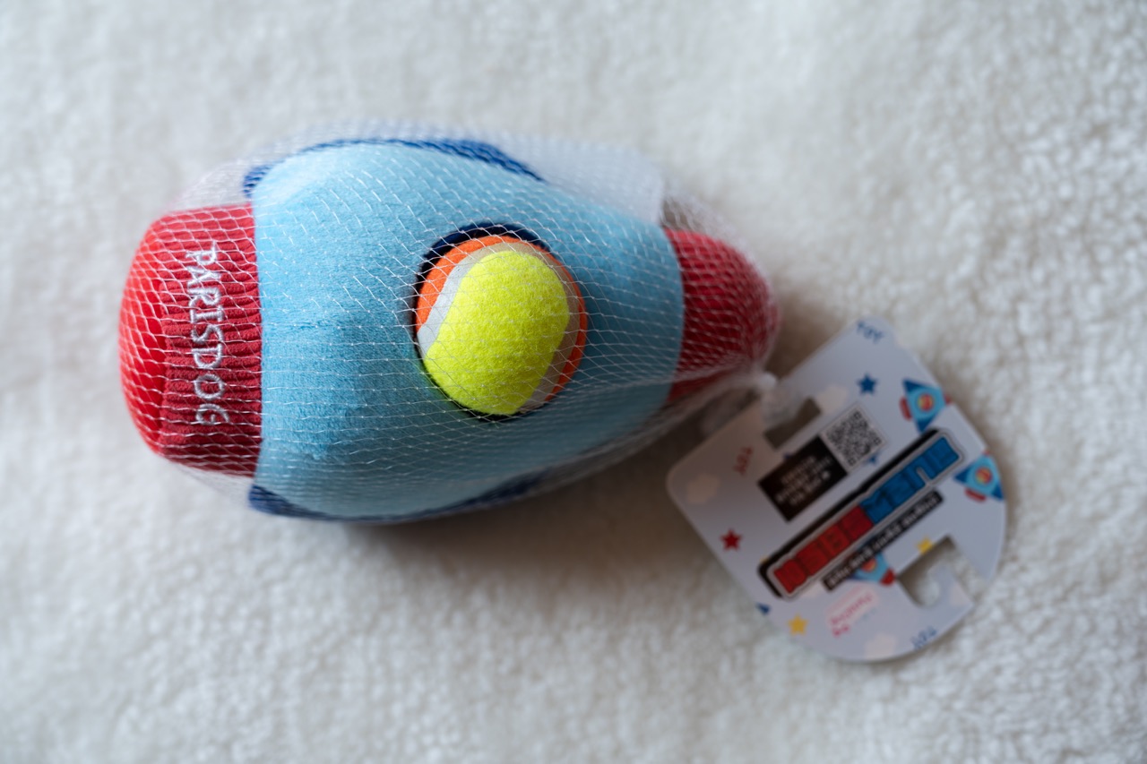 宇宙火箭多功能嗅聞藏食玩具