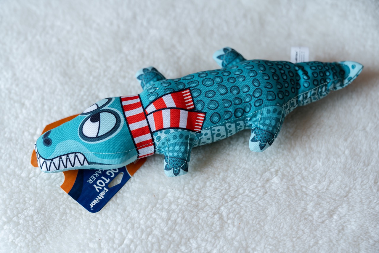 狗狗耐咬發聲玩具-藍鱷魚